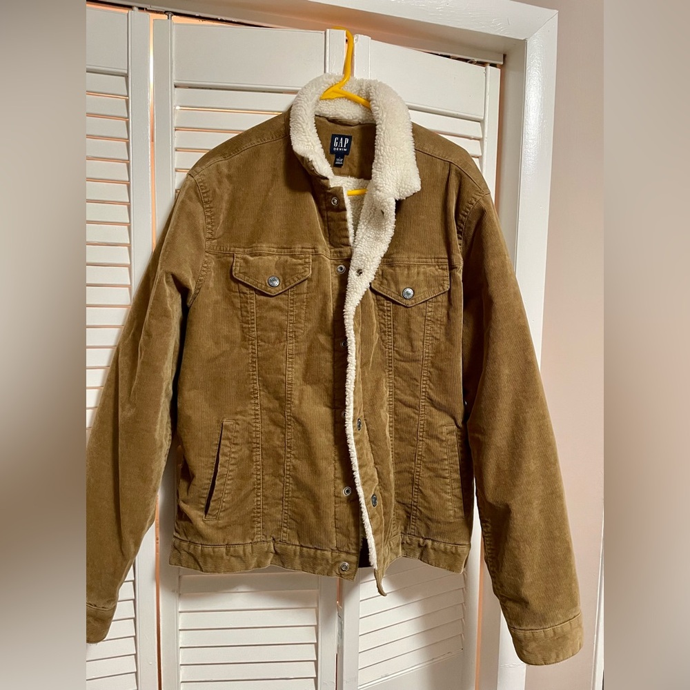 GAP Men’s Corduroy Sherpa Jacket